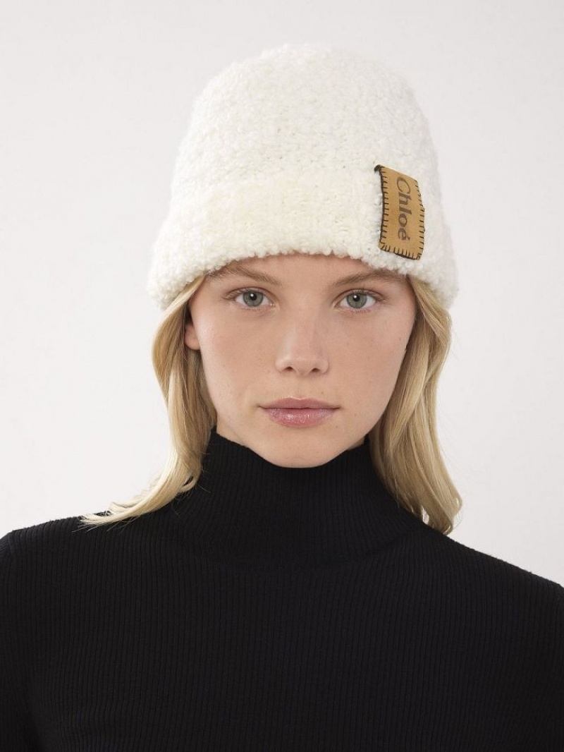 Chloe Curly Knit Beanie Hats Soft Beige | CHE-SR14475