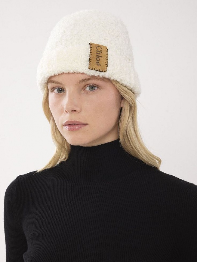 Chloe Curly Knit Beanie Hats Soft Beige | CHE-SR14475