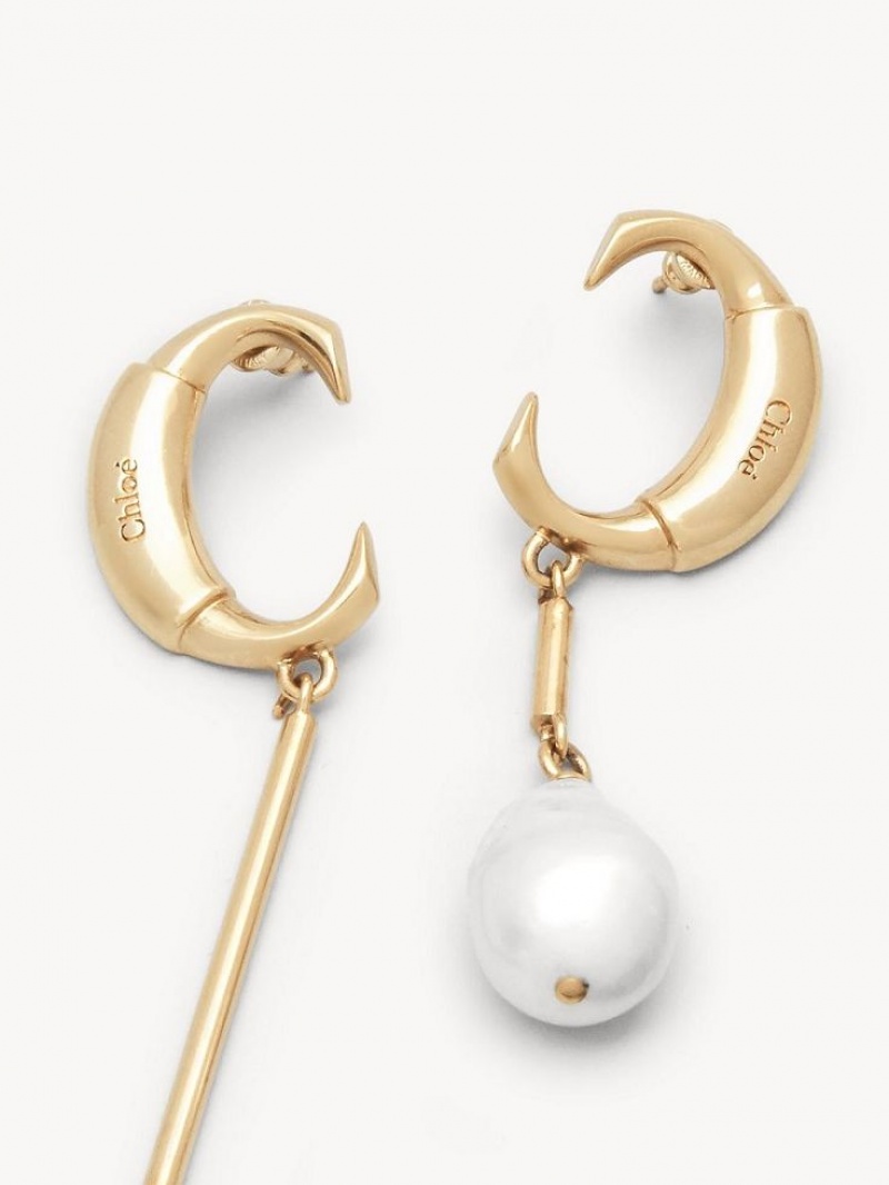 Chloe Darcey Baroque Earrings Pearl | CHE-SR14402