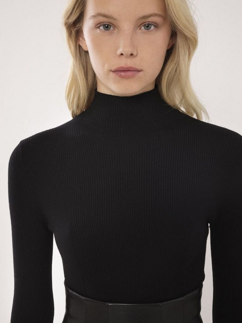 Chloe Fitted Mock-neck Sweaters Black | CHE-SR13903