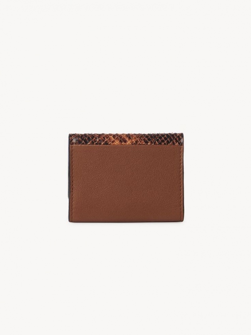 Chloe Layers Medium Tri-fold Compact Wallets Burning Camel | CHE-SR14899