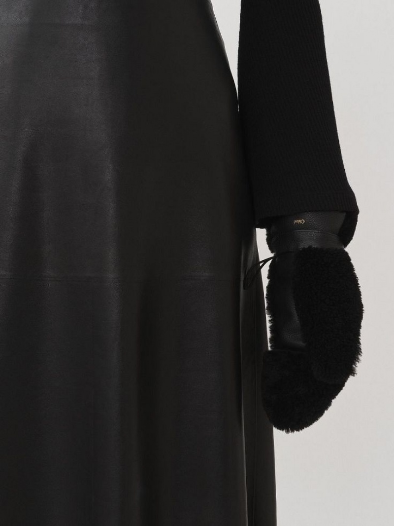 Chloe Shearling Mittens Hats Black | CHE-SR14483